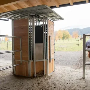 Online Kaufen Heudepot für Rundballen mit Zeitsteuerung für 4 Fressplätze
